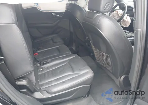 2018 Audi Q7 3.0T Premium z USA, uszkodzony, nr VIN WA1LAAF75JD000651